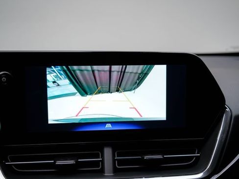 New 2026 Chevrolet Trax RS w/ Sunroof Package FWD image 29
