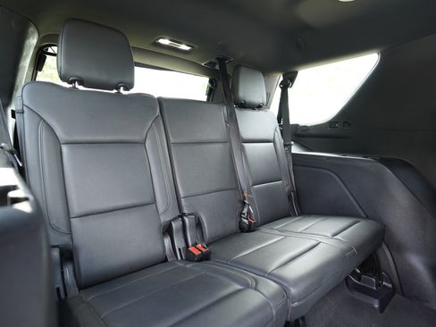 Used 2021 Chevrolet Tahoe LT AWD/4WD image 14