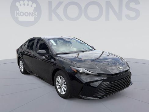 New 2026 Toyota Camry LE FWD image 10