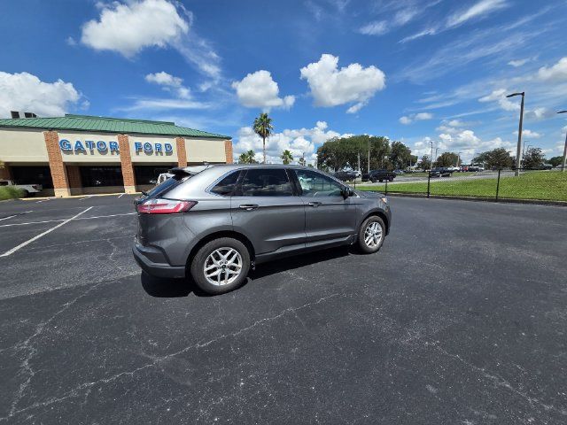 Certified 2024 Ford Edge SEL AWD/4WD image 5