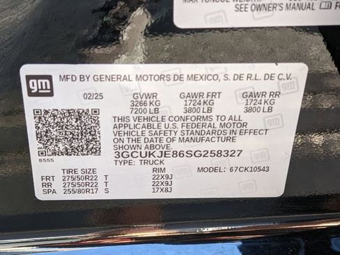 Certified 2025 Chevrolet Silverado 1500 High Country AWD/4WD image 39
