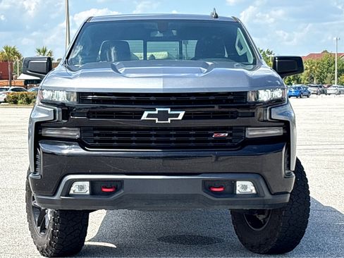 Used 2021 Chevrolet Silverado 1500 LT Trail Boss w/ Convenience Package II AWD/4WD image 2