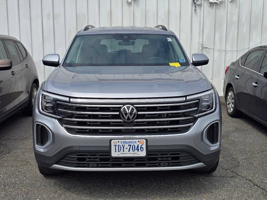 Used 2025 Volkswagen Atlas SE AWD/4WD image 9