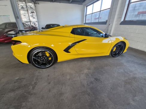 Used 2025 Chevrolet Corvette Stingray Convertible w/ Z51 Performance Package image 6