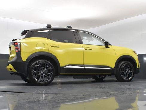 New 2025 Nissan Kicks SR image 43