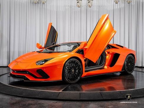 Used 2019 Lamborghini Aventador S AWD/4WD image 10