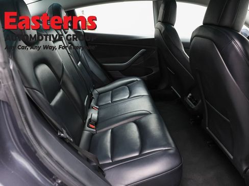 Used 2021 Tesla Model 3 Standard Range Plus RWD image 17