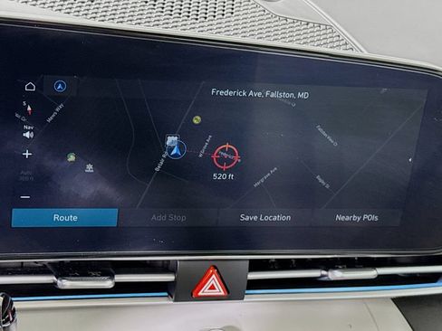 Certified 2025 Hyundai Elantra Limited FWD image 8