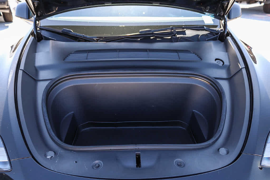 Used 2022 Tesla Model Y Performance AWD/4WD image 9