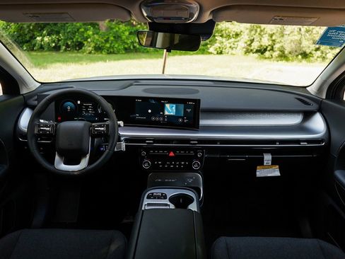 New 2026 Hyundai Ioniq 9 SE AWD/4WD image 13