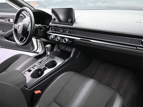 Used 2024 Honda Civic Sport image 26