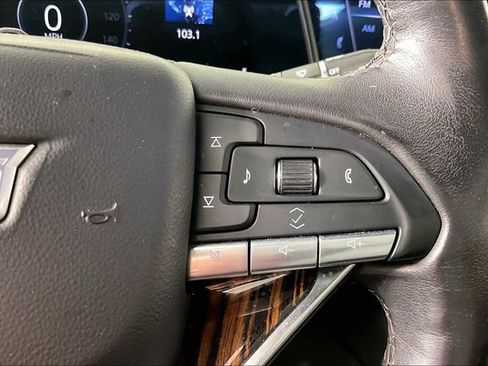 Used 2023 Cadillac Escalade Premium Luxury RWD image 10