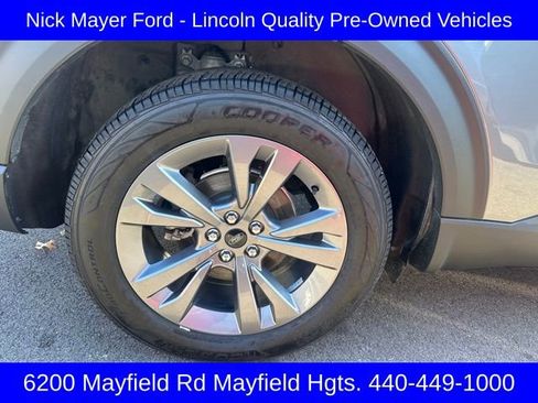 Used 2022 Ford Explorer XLT w/ Equipment Group 202A image 30