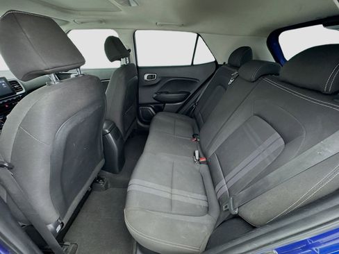 Used 2020 Hyundai Venue SEL w/ Convenience Package image 16