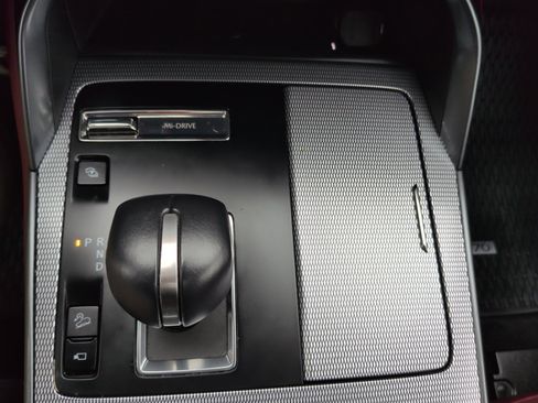 Certified 2025 MAZDA CX-70 Plug-In Hybrid w/ Premium Plus image 33