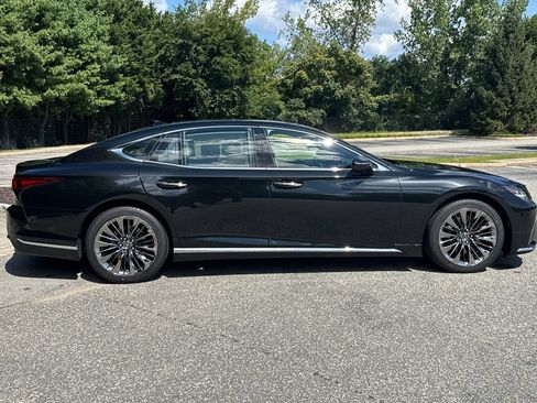 Used 2021 Lexus LS 500 AWD w/ Luxury Package image 4