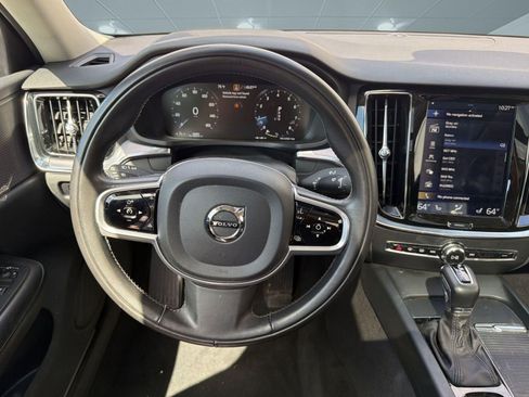 Used 2020 Volvo S60 T5 Momentum FWD image 26