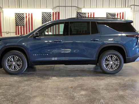 New 2026 Chevrolet Traverse LT w/ Driver Confidence Package image 3