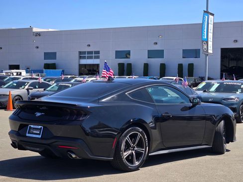 Used 2025 Ford Mustang Premium RWD image 7