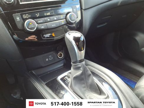 Used 2018 Nissan Rogue SL AWD/4WD image 19