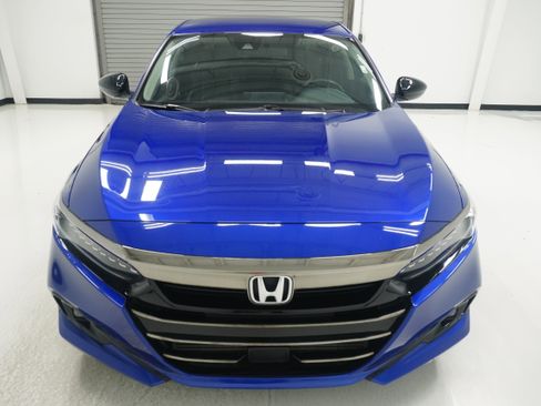 Used 2022 Honda Accord Sport Special Edition image 2