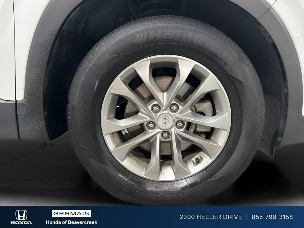 Used 2020 Hyundai Santa Fe SE FWD image 28