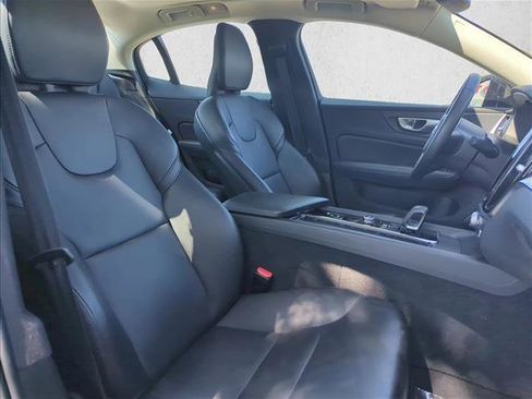 Used 2024 Volvo S60 B5 Core FWD image 25