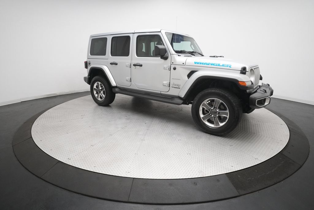 Used 2022 Jeep Wrangler Unlimited Sahara w/ LED Lighting Group AWD/4WD image 34