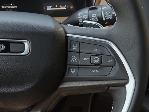 New 2026 Jeep Grand Cherokee L Limited AWD/4WD image 20