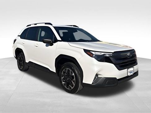 Used 2026 Subaru Forester Premium AWD/4WD image 1