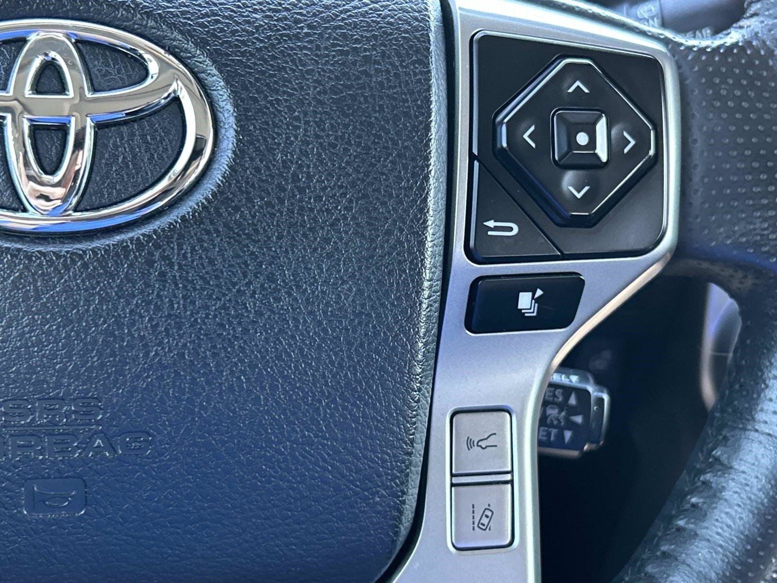 Used 2023 Toyota 4Runner Limited RWD image 26
