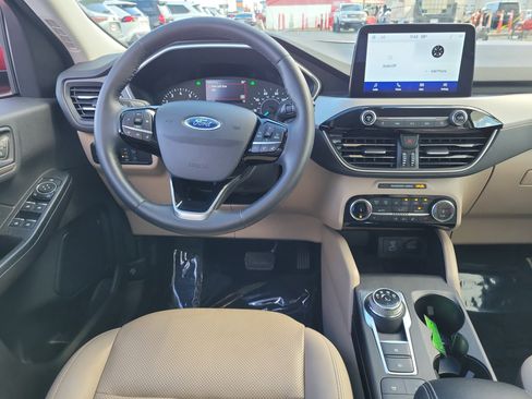Used 2022 Ford Escape SEL image 10