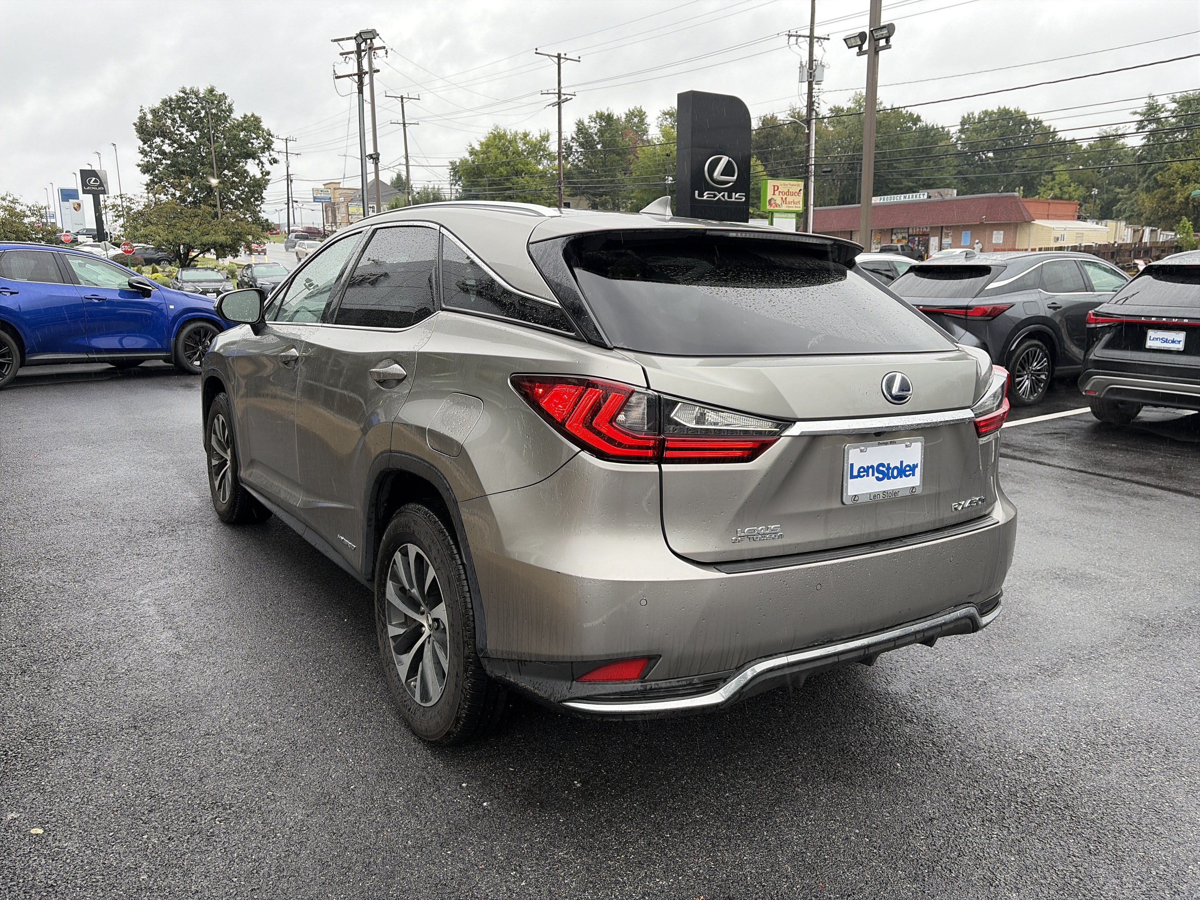 Used 2020 Lexus RX 450h AWD w/ Premium Package image 3