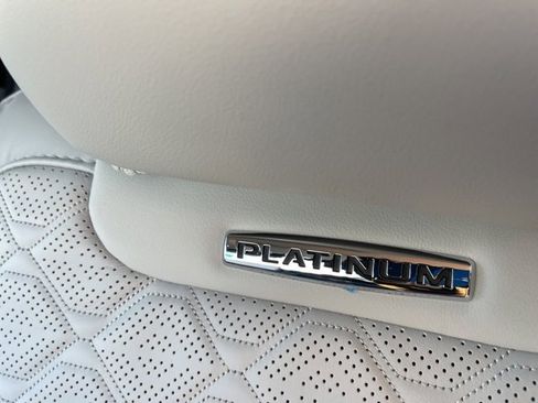 New 2026 Ford Explorer Platinum image 25