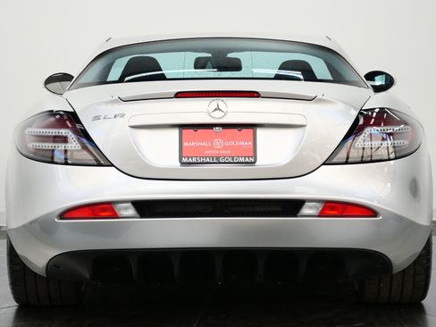 Used 2006 Mercedes-Benz SLR image 8