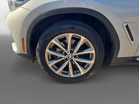 Used 2019 BMW X4 xDrive30i w/ Convenience Package image 9