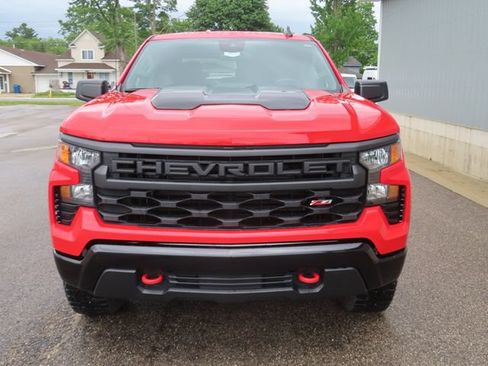 Used 2025 Chevrolet Silverado 1500 Custom Trail Boss AWD/4WD image 10