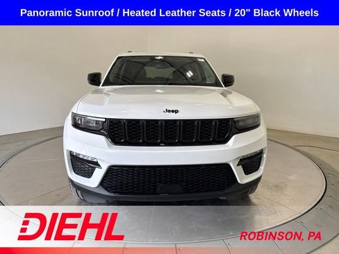 Used 2023 Jeep Grand Cherokee Limited w/ Black Appearance Package AWD/4WD image 2