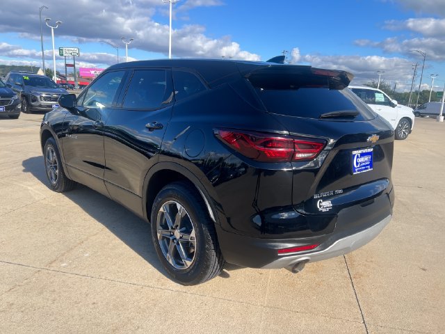 Certified 2025 Chevrolet Blazer LT AWD/4WD image 3