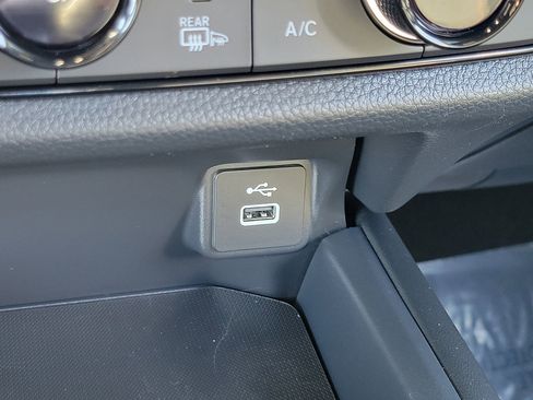 Certified 2025 Honda HR-V Sport image 28
