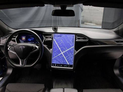 Used 2017 Tesla Model S 75 image 22