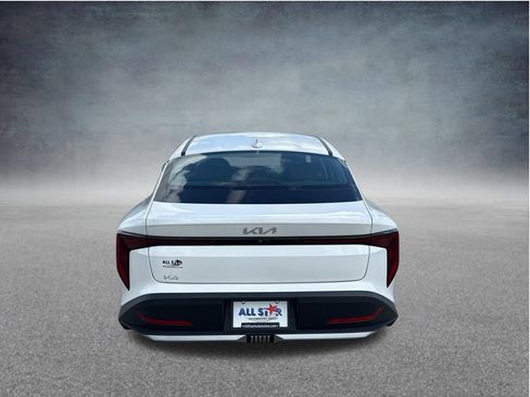 Used 2025 Kia K4 FWD image 9
