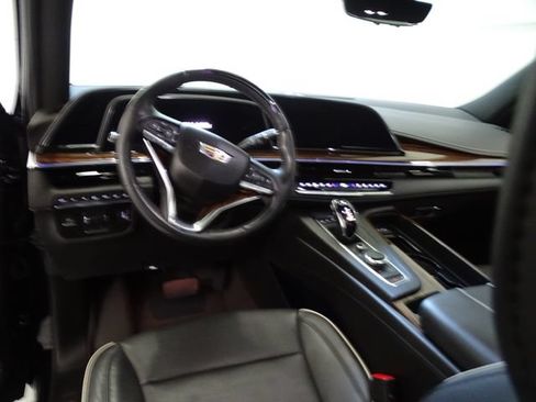 Certified 2023 Cadillac Escalade Premium Luxury w/ Performance Package AWD/4WD image 5
