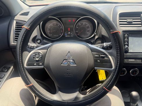 Used 2019 Mitsubishi Outlander Sport ES FWD image 17