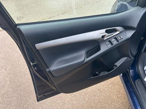 Used 2009 Pontiac Vibe GT image 9