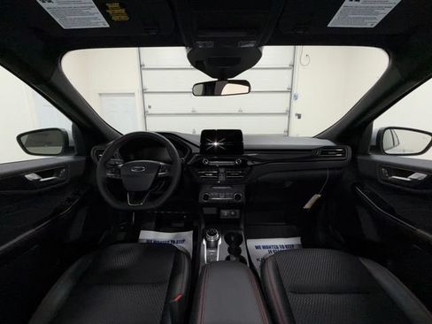 New 2026 Ford Escape ST-Line Select w/ Class II Trailer Tow Package AWD/4WD image 9