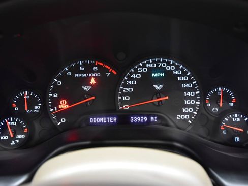 Used 2004 Chevrolet Corvette Coupe w/ Preferred Equipment Group RWD image 22