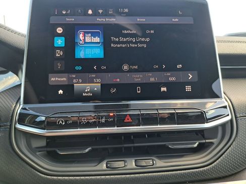 New 2026 Jeep Compass Latitude image 10