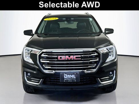 Used 2023 GMC Terrain SLT AWD/4WD image 3