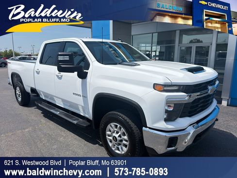 Used 2026 Chevrolet Silverado 2500 LT AWD/4WD image 1